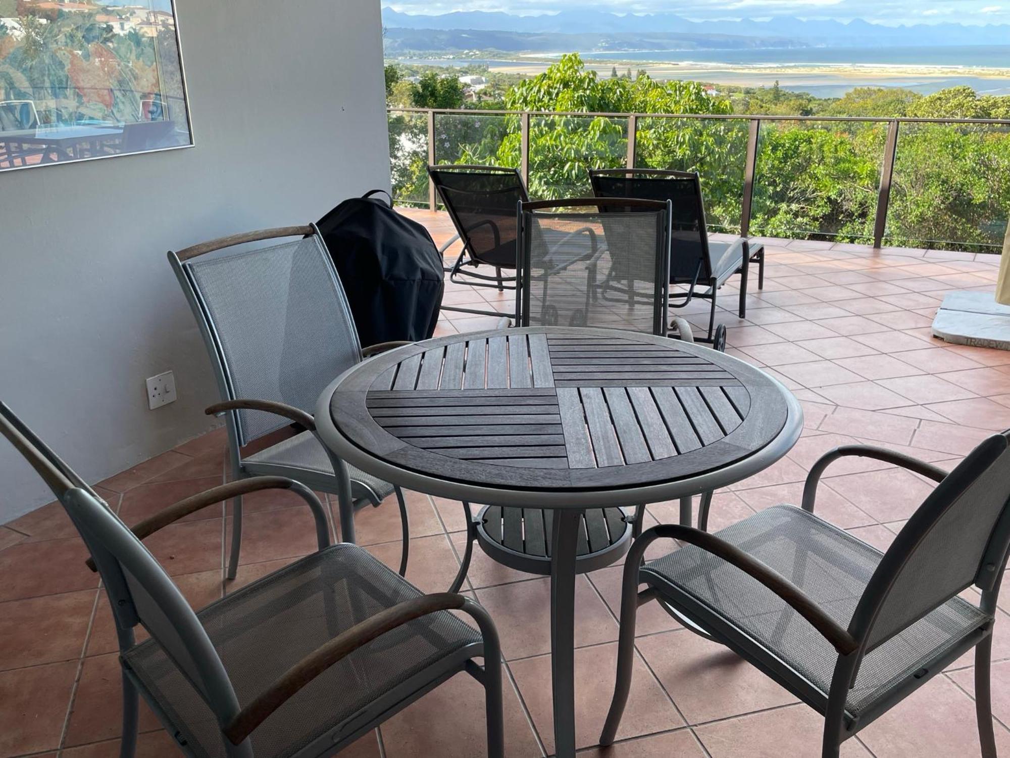 Plett House * Plettenberg Bay